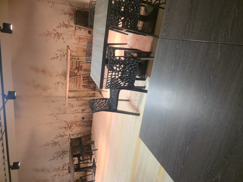 mezzanine
espace d'acceuil pour manger 
restauration sur place à civrieux d'azergues 
